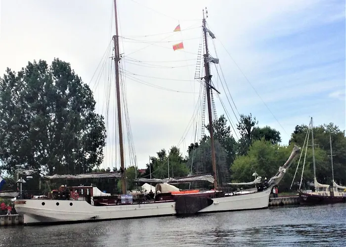 Fh Godewind 45 By Interhome